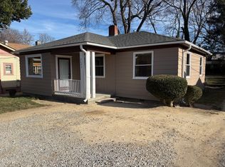 2203 S Benbow Rd, Greensboro, NC 27406