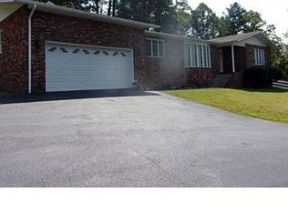 8106 Buckeye St, Pound, VA 24279