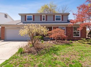 426 Princess Dr, Canton, MI 48188