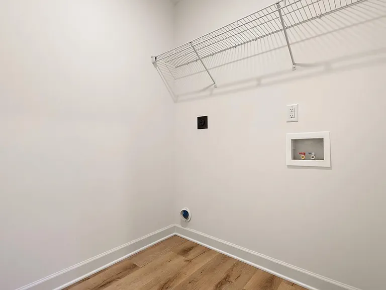 6275 Clover Ct — Photo 18