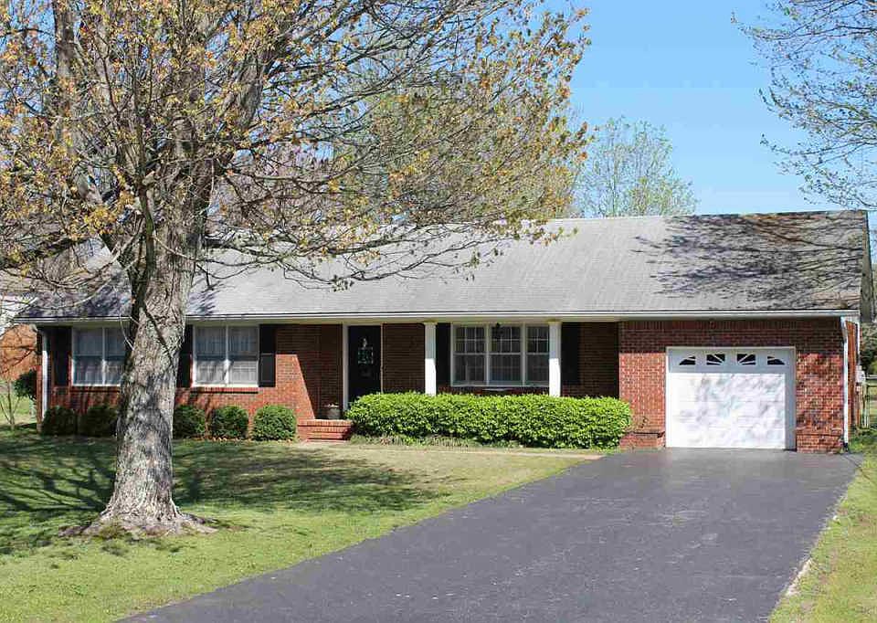 1st image of 160 Lynnwood Dr