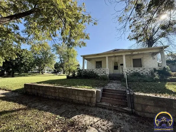 1036 Central Ave, Horton, KS 66439