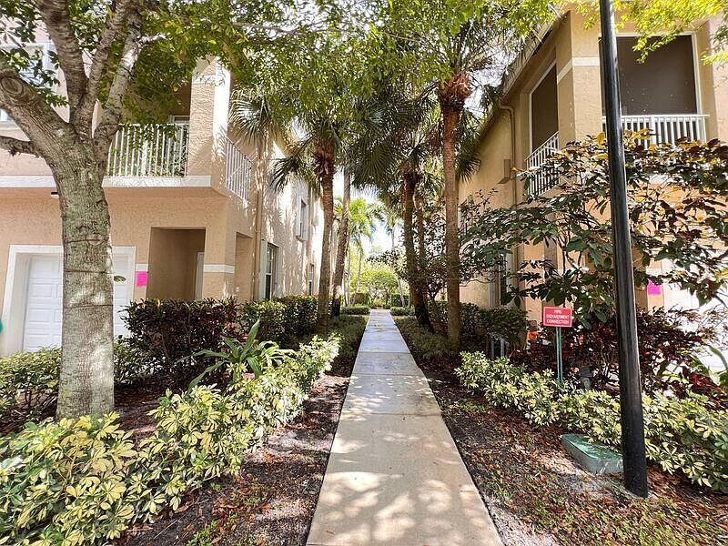 1st image of 117 Lighthouse Circle #J