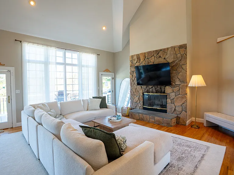 43 Blackwatch Ct — Photo 6