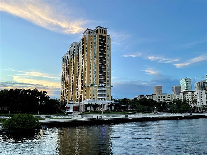 1st image of 345 Bayshore Blvd APT 1112