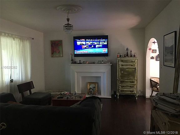 5th image of 849 NE 92nd St