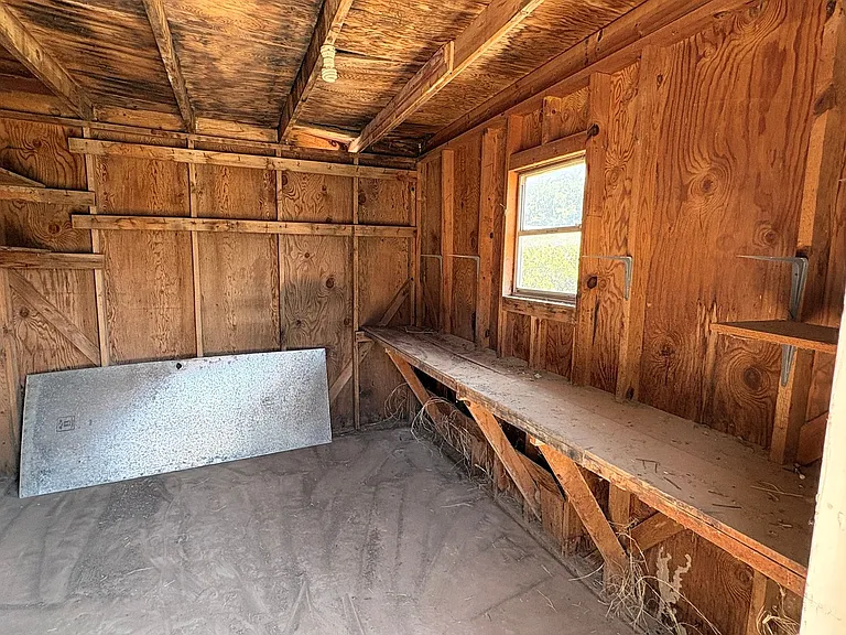305 Swinging Spear Rd — Photo 12