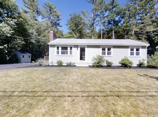 29 Seminole Dr, Pepperell, MA 01463