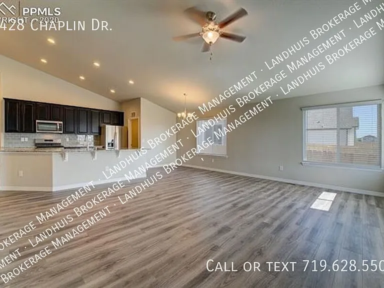 6428 Chaplin Dr — Photo 4