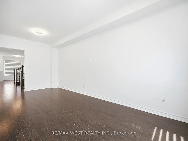 26 Hines St — Photo 9