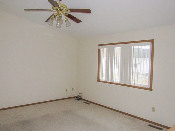 2nd image of 2404 Elk Rd