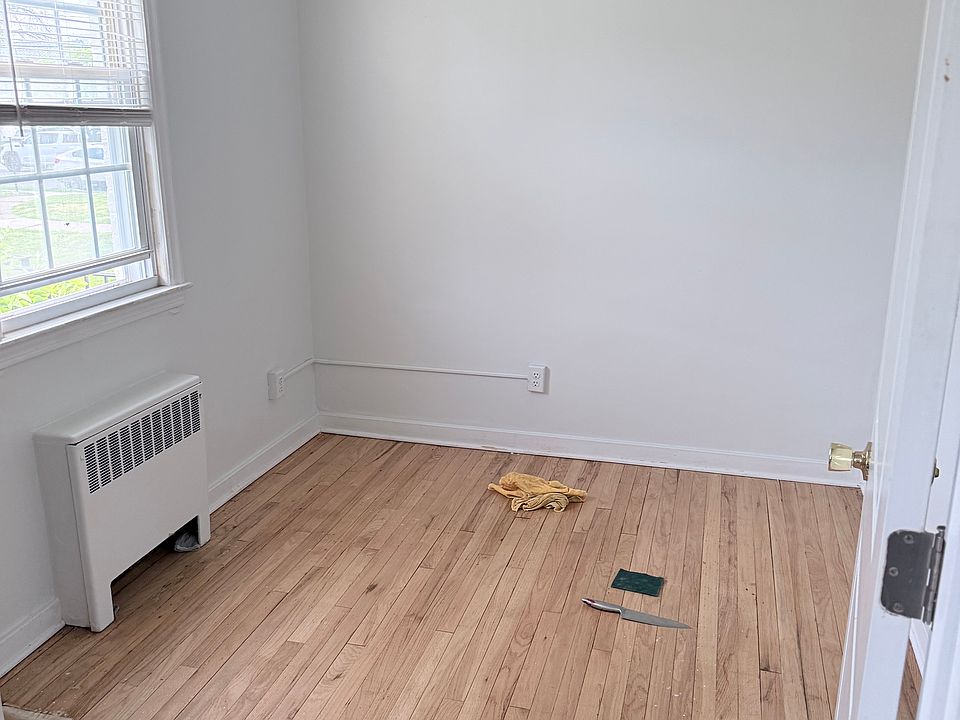 1st image of 12 Bashford Ave #A10