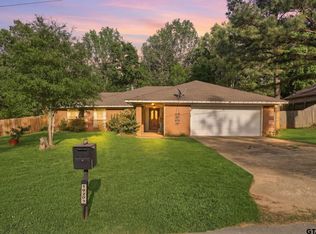 10203 Crestview Dr, Tyler, TX 75707