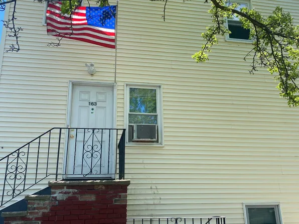 163 College Ave, Somerville, MA