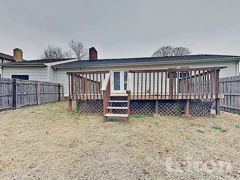 605 Colorado Ct — Photo 44