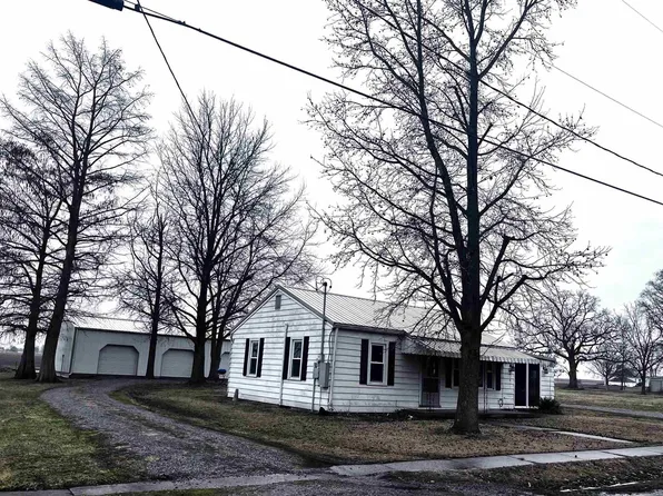 370 Bryden Ave, Vergennes, IL 62994