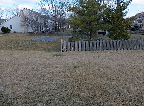 4th image of 3208 Ashbury Dr