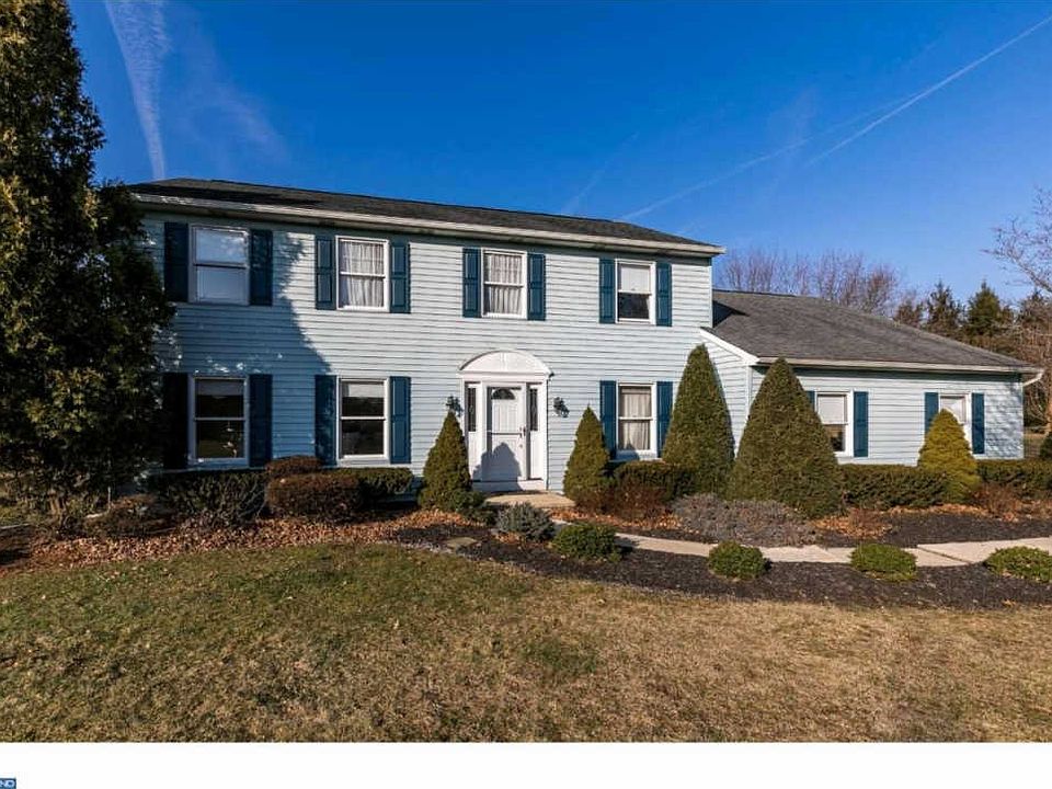 1st image of 108 Stacey Ct