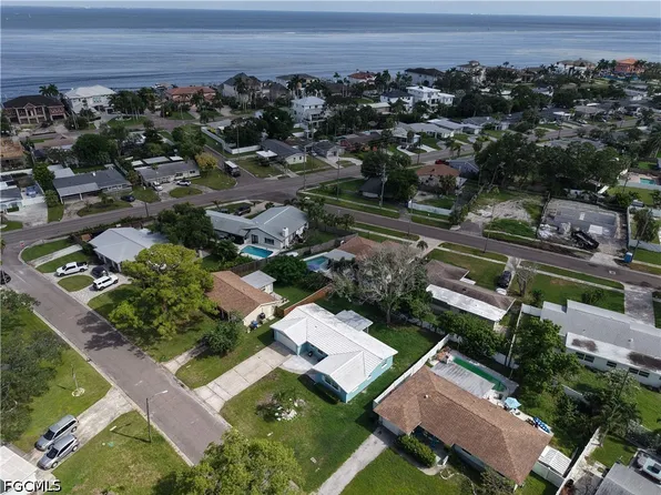 1736 Colorado Ave NE, Saint Petersburg, FL 33703