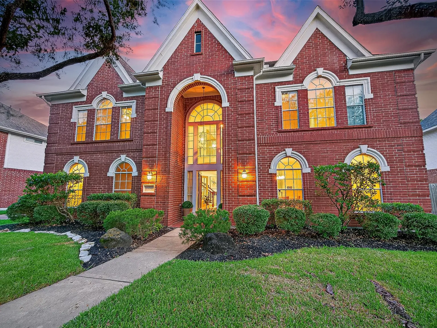 4 bed, 3.5 bath, 3597 sqft, $3,500 — Photo 4