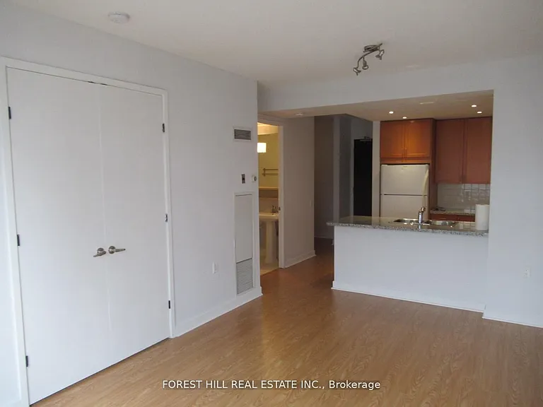 85 Bloor St E #1808 — Photo 8