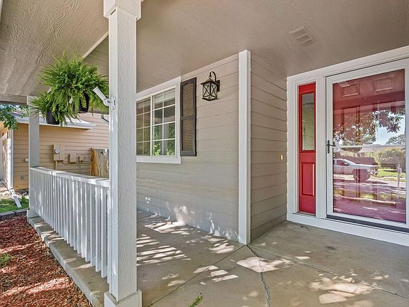 3rd image of 3933 Sunstone Way