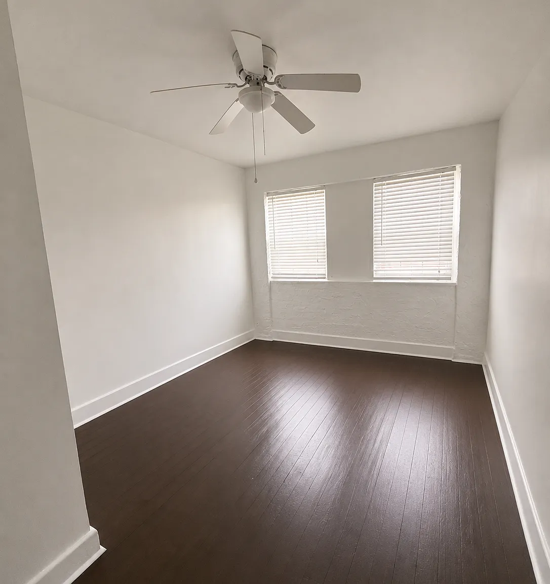 406 Northwood Rd — Photo 4
