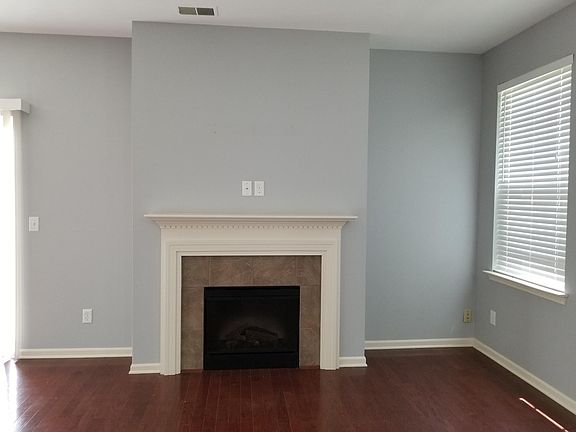 2nd image of 2430 Arcadia Dr #346