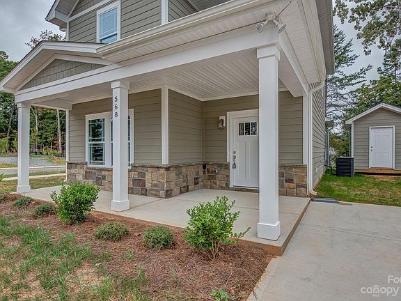 3rd image of 568 Geneva Cir