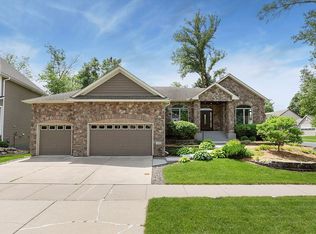 17015 68th Pl N, Maple Grove, MN 55311