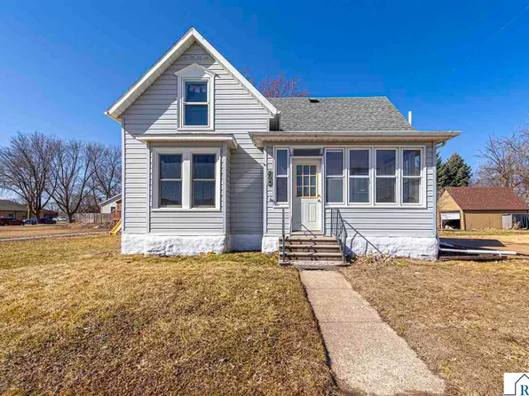 204 Central Ave N, Mapleton, MN 56065