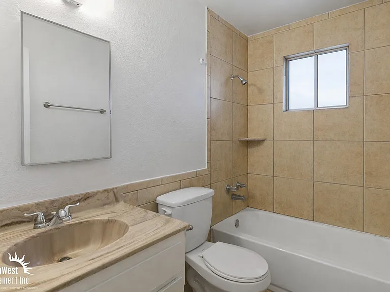 Glen Vista — Photo 10