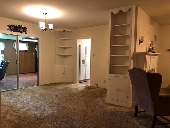 4th image of 1210 Lamar St