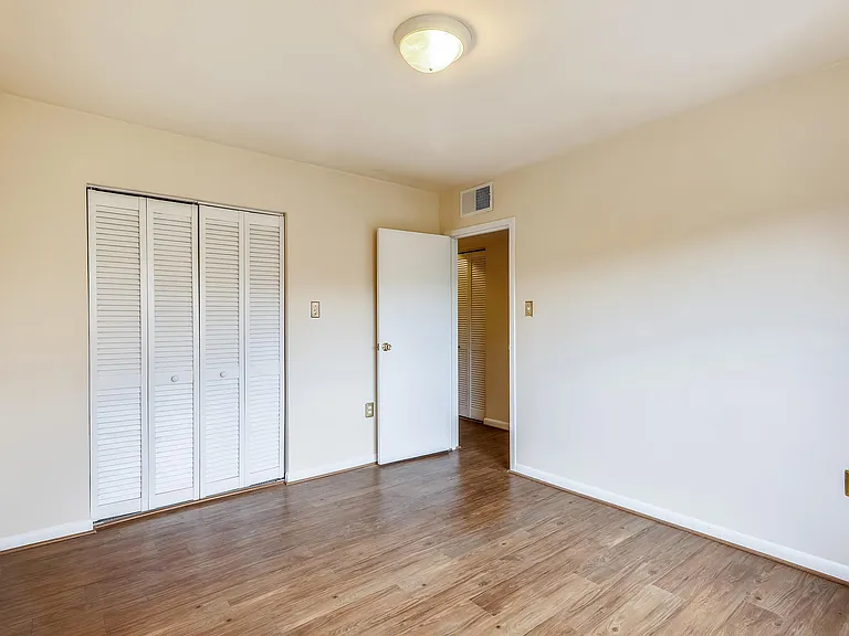 7611 Maple Ave #602 — Photo 2