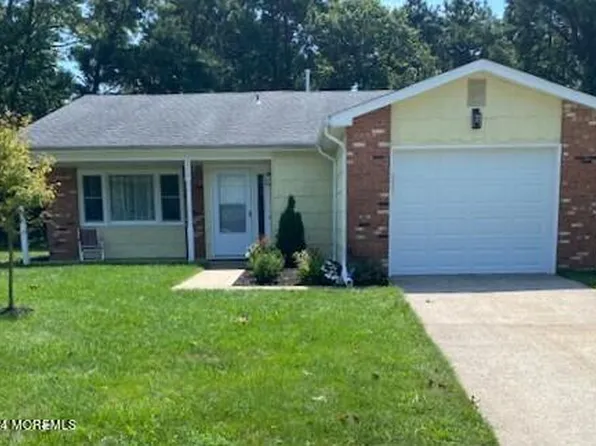 118 Lauren Lane N, Brick, NJ 08723