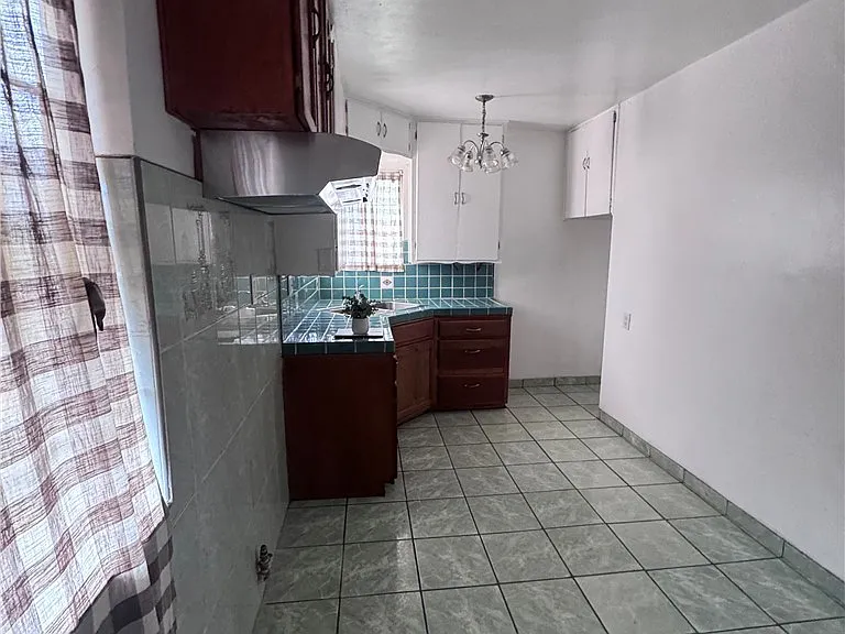 9832 Beach St — Photo 17