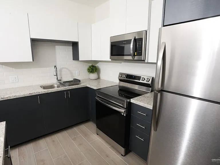 901 Yuma Ave #1806 — Photo 7