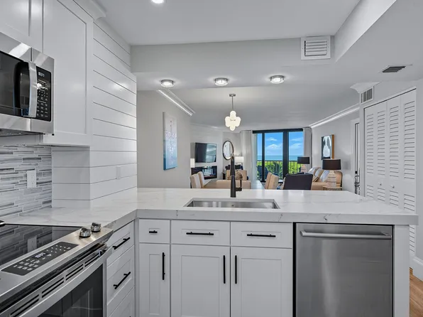 260 Seaview Ct APT 601, Marco Island, FL 34145