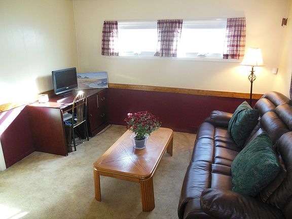 4th image of 34 Bleacker Rd