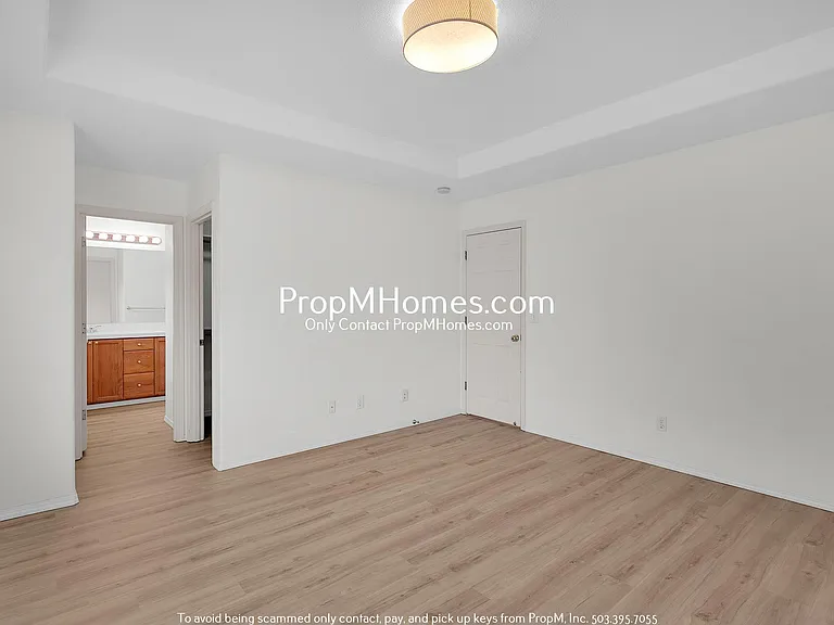 6582 NW Connery Ter — Photo 12