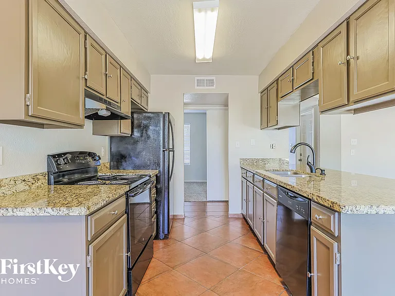 2670 W McNair St — Photo 7