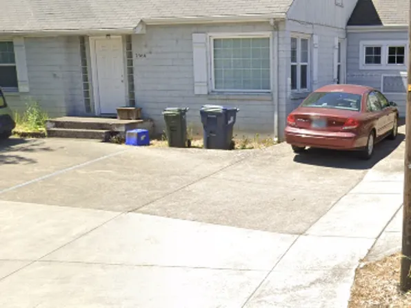 IveJ02, 2360-2366 Willamette St #2, Eugene, OR 97405