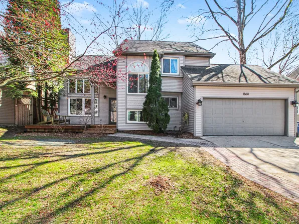 1860 Robert St, Ann Arbor, MI 48104