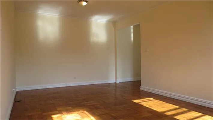 Rented by R New York | media 7