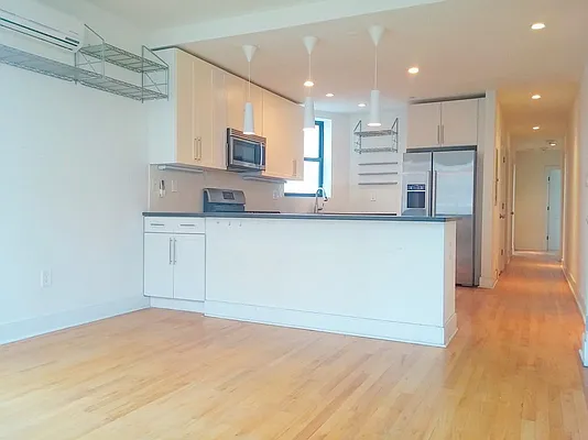 Rented by Bohemia Realty Group | media 8