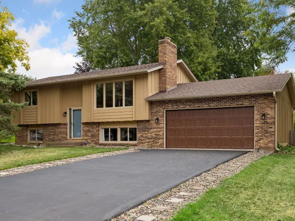 11315 40th Ave N, Plymouth, MN 55441
