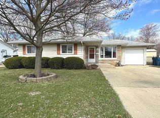 505 W Brookmont Blvd, Bradley, IL 60915