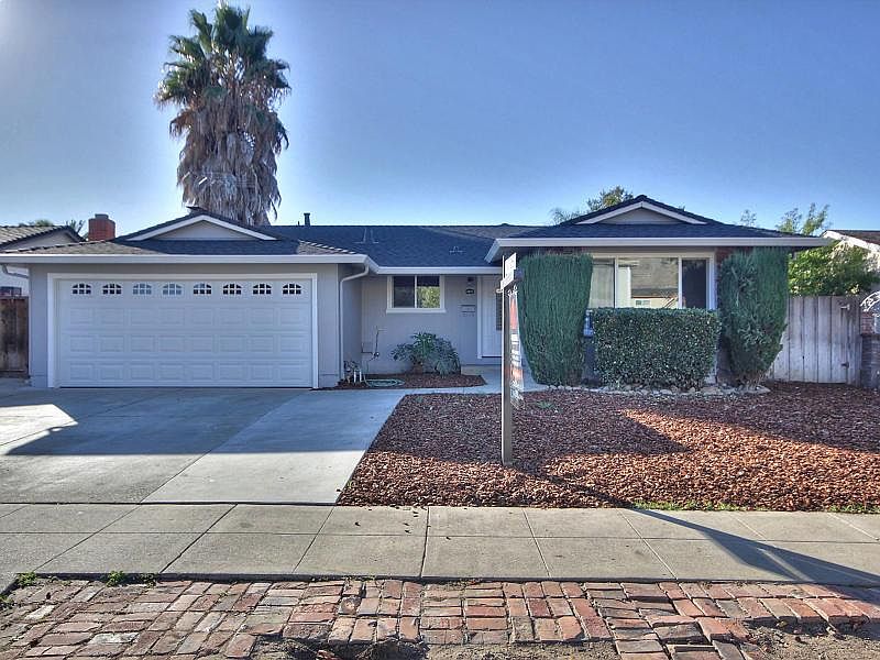 1st image of 3021 Millbrook Dr