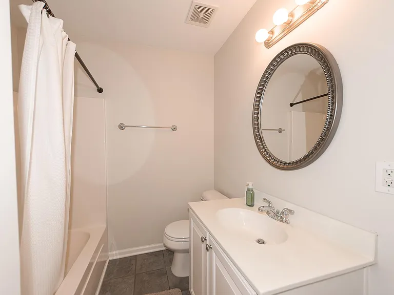 1005 Summerhaven Pl #F — Photo 18