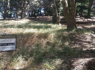 25083 Grand View Dr, Crestline, CA 92325